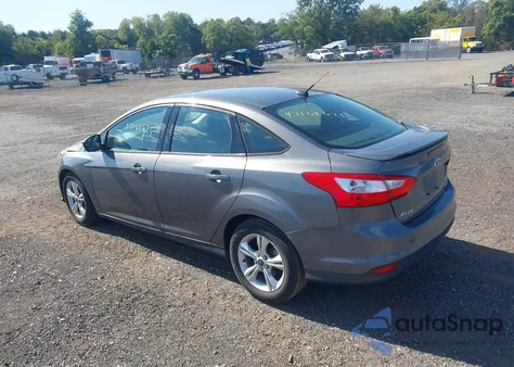 2012 Ford Focus Se z USA, uszkodzony, nr VIN 1FAHP3F27CL408433
